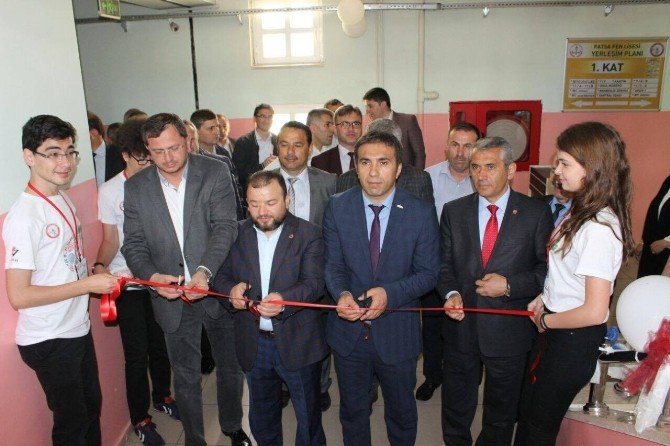 Fen Lisesi’nden Tübitak 4006 Bilim Fuarı