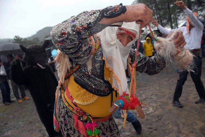Fethiye’de Orta Oyunlu Taş Ocağı Eylemi