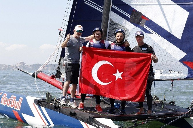 Red Bull Foiling Generation Yelken Yarışı
