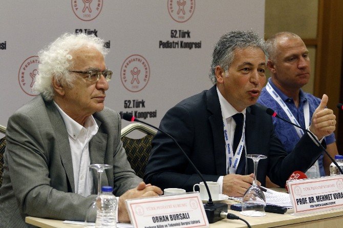 Türkiye’de ’Çocukların Aşılanması’ Tartışmaları