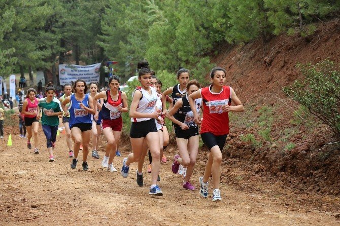 Türkiye Dağ Koşusu Şampiyonası Murat Dağı’nda Yapıldı