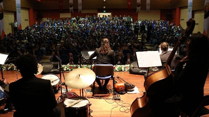 Kbü’de Türk-amerikan Yapımı Sazlı Cazlı Karadeniz Konseri