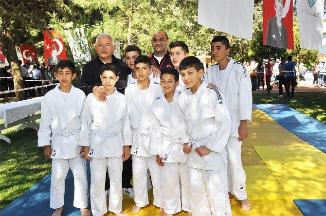 Torbalı, Ulusal Gençlik Ve Spor Festivali’ne Hazır