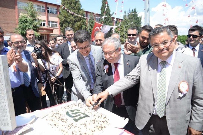 Bilecik Şeyh Edebali Üniversitesi Myo’nun 40’ıncı Yıl Kuruluş Yıl Dönümü Görkemli Bir Şekilde Kutlandı
