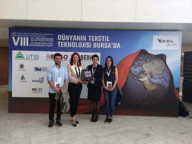 “Kanamayı Engelleyici Kıyafet” Fikri Öğrencilere Ödül Getirdi