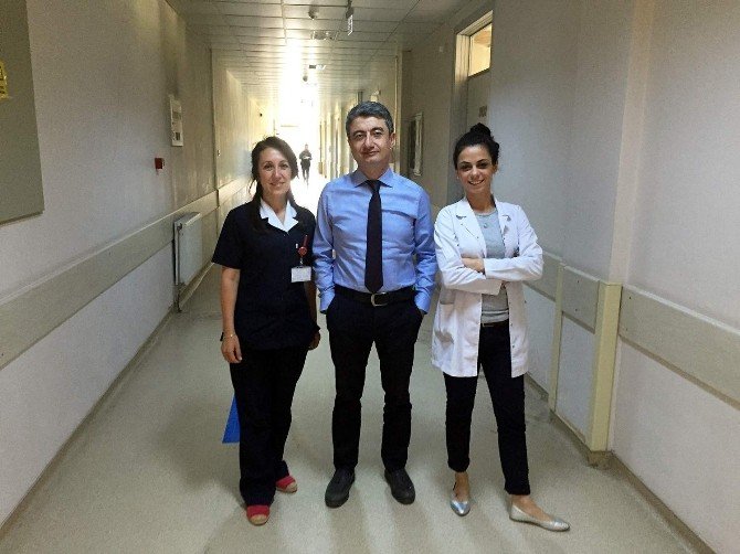 Göz Tansiyonuna Dikişsiz Ameliyatla Çare