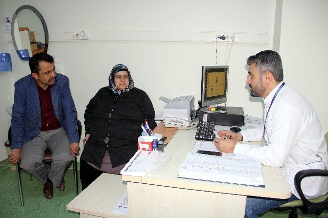 Tüp Mide Ameliyatıyla 15 Günde 11 Kilo Verdi