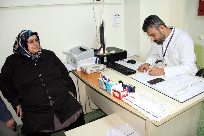 Tüp Mide Ameliyatıyla 15 Günde 11 Kilo Verdi