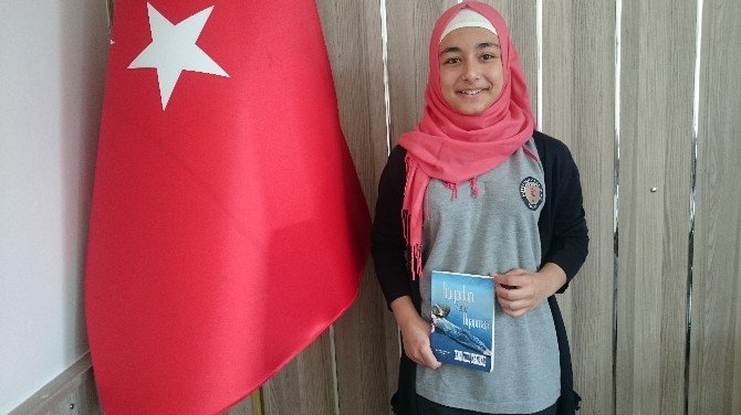 Ortaokullu Elif’in Kitabı Yok Satıyor