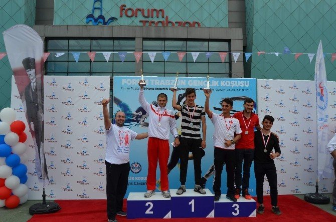 Trabzon’da Atatürk’ü Anma Ve Gençlik Koşusu
