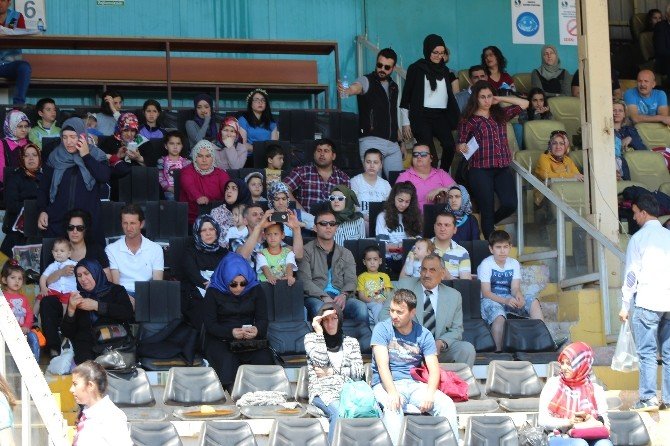 Sakarya’da 19 Mayıs Atatürk’ü Anma, Gençlik Ve Spor Bayramı Kutlandı