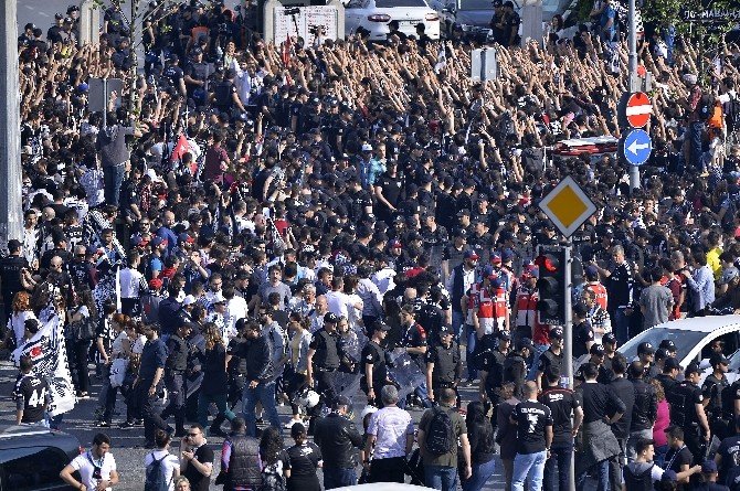 Şampiyon Beşiktaş Vodafone Arena’ya Geldi