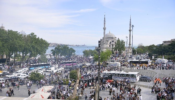 Şampiyon Beşiktaş Vodafone Arena’ya Geldi
