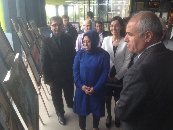 Çorlu Halk Eğitimi Merkezi’nden Resim Sergisi