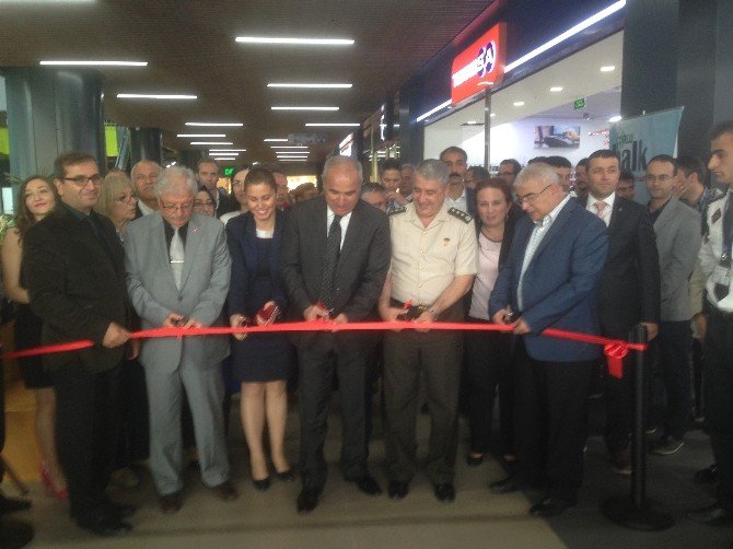 Çorlu Halk Eğitimi Merkezi’nden Resim Sergisi