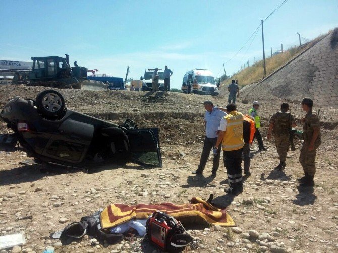 Adıyaman’da Trafik Kazası: 2 Ölü, 3 Yaralı