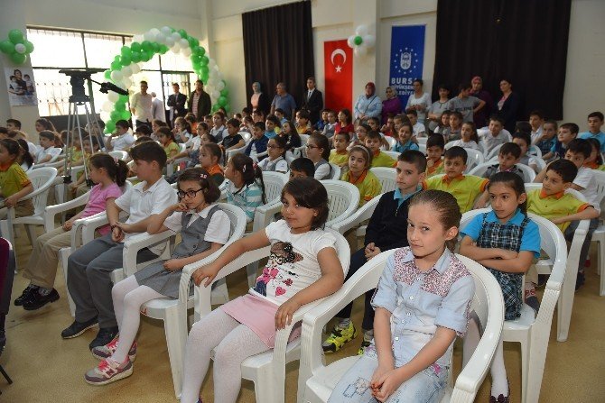 İpek Böceği Çocuklarla Hayat Buluyor