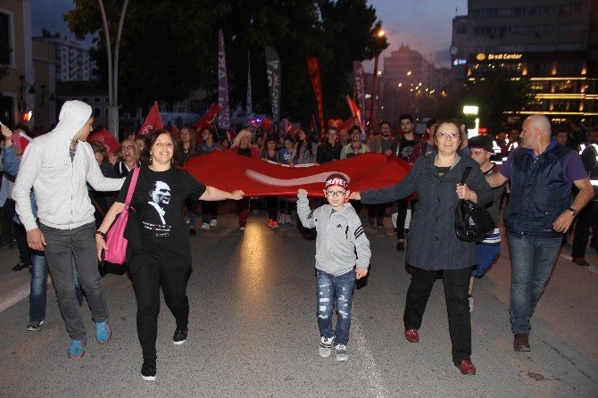 Chp Ve Add’den Fener Alayı