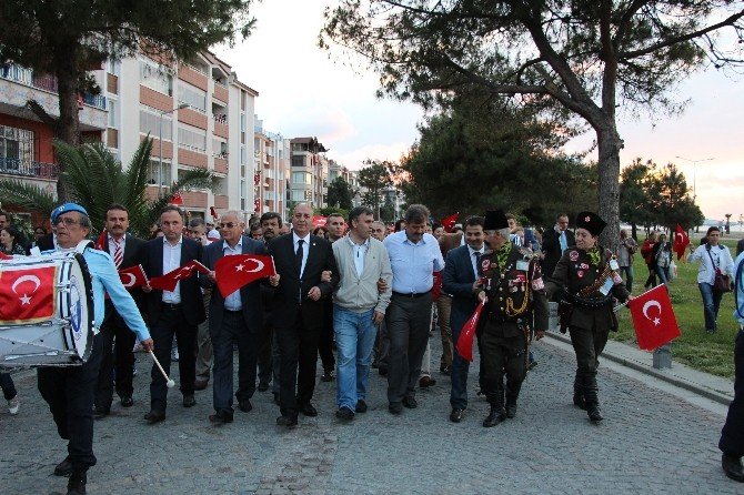 Atakum’da Bayrak Yürüyüşü