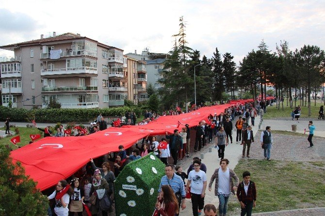 Atakum’da Bayrak Yürüyüşü