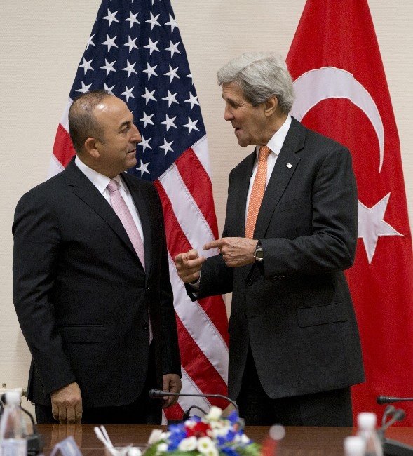 Çavuşoğlu, Kerry İle Görüştü