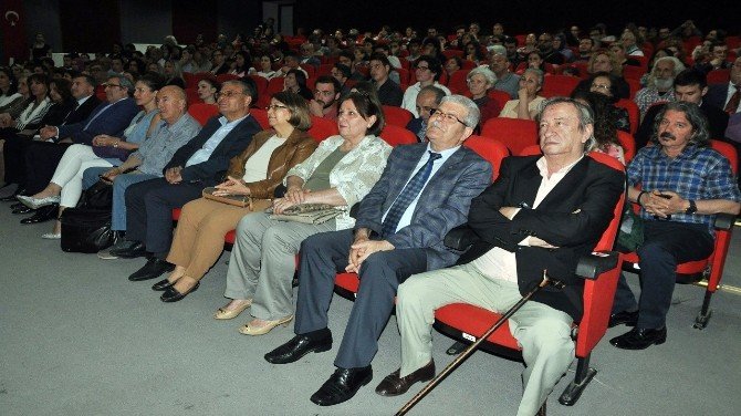 Ünlü Yönetmene Saygı Gecesi