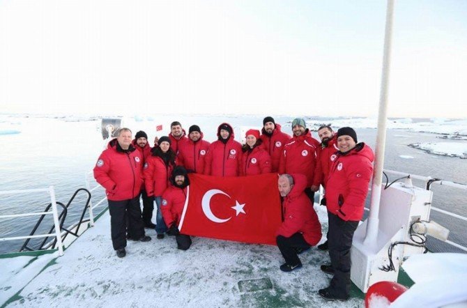 Erü’lü Bilim İnsanı Antarktika’nın Likenlerini İlaç Yapacak