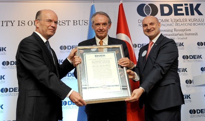 Deik: “İnsanlık Bizim Birinci İşimiz”
