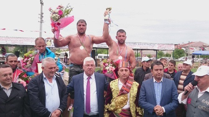 Başpehlivan Recep Kara’dan Kırkpınar Provası