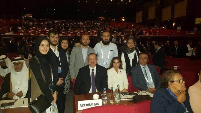 Başkan Genç, Dünya İnsani Zirvesi’ne Katıldı