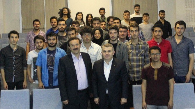 "İnşaata Gitmeden Mühendis Oluyorlar"