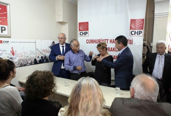 İzmir’de Mhp’den Chp’ye Geçiş