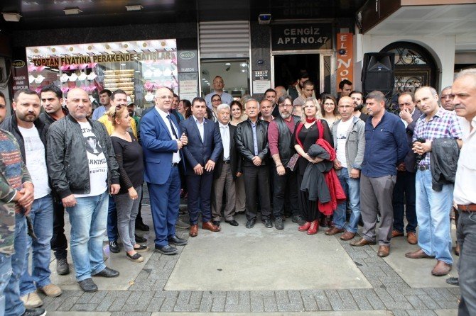 İzmir’de Mhp’den Chp’ye Geçiş