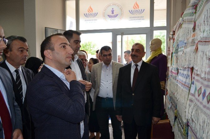 Kargı Halk Eğitim’de Yıl Sonu Sergisi