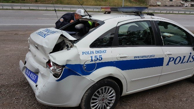 Polis Otosuna Tır Çarptı: 2 Polis Yaralı