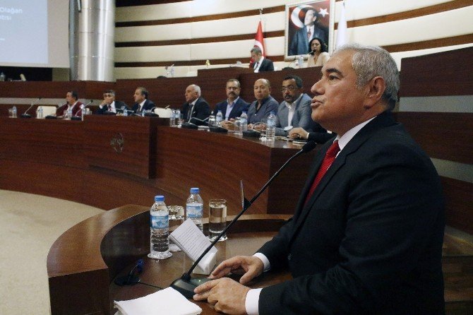 Atso Başkanı Davut Çetin: “Kemer’de Ticaret Durma Noktasında”