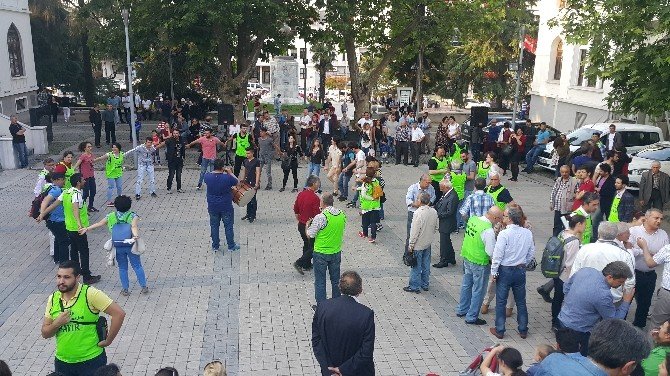 Çevreciler Termik Santrale Karşı Hukuk Zaferini Halay Çekerek Kutladı