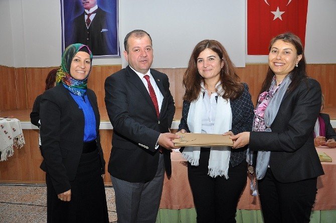 Girişimci Kadınlar Öğrencilerle Buluştu