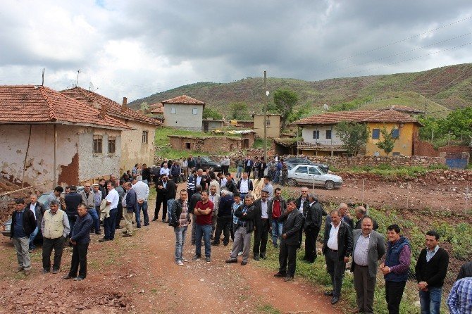 Kazada Hayatını Kaybeden Muhtar Defnedildi