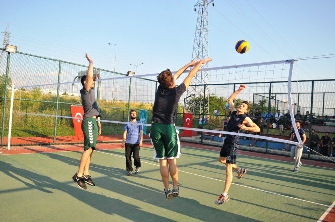 Ünisporfest Üniversitelileri Sporda Buluşturdu