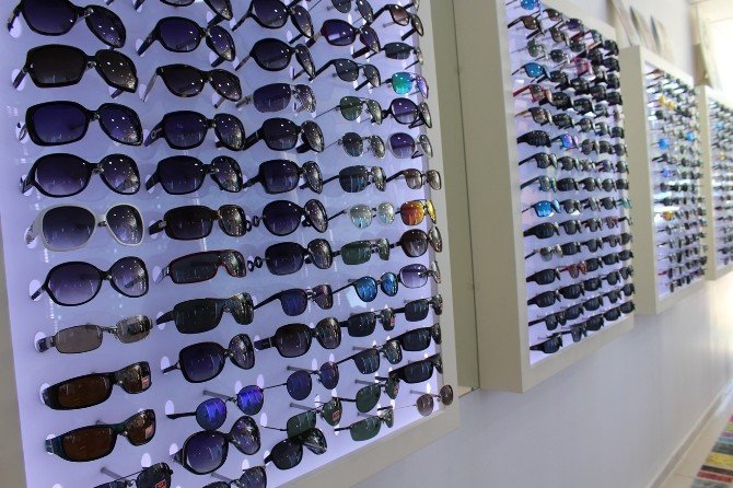 Sahte Güneş Gözlüğü Kör Edebilir