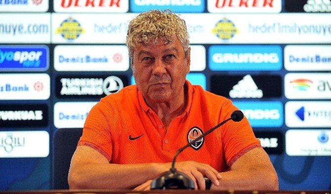 Zenit, Lucescu’yu Resmen Açıkladı