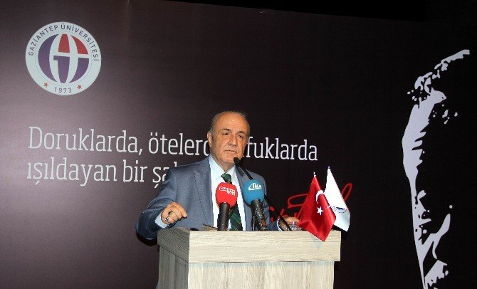 Necip Fazıl Kısakürek’i Anma Etkinlikleri Başladı