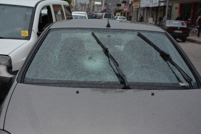 Otomobilin Çarptığı Bisikletli Çocuk Yaralandı