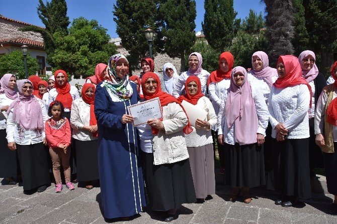 Merkez Kur’an Kursu Mezuniyet Töreni