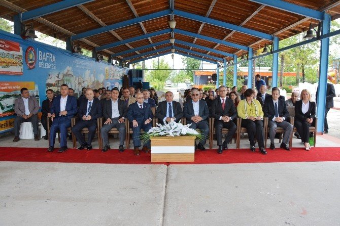 Bafra’da “Parklarda Kütüphane, Okumak Şahane”projesi