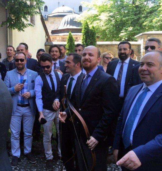 İlk Oku, Cumhurbaşkanı Erdoğan’ın Oğlu Bilal Erdoğan Bosna’dan Attı