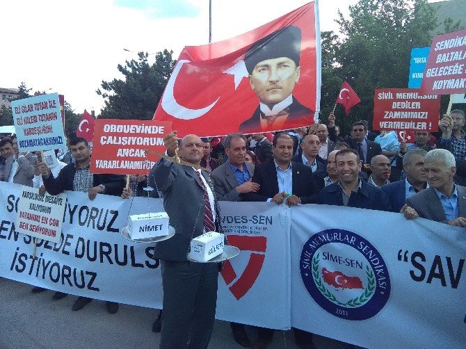 Tsk’daki Sivil Memurlardan “Zam” Eylemi