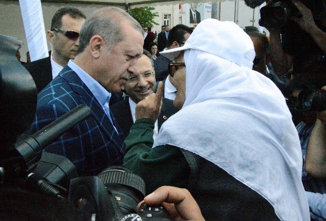 Erdoğan’dan Şehit Annesine Yakın İlgi