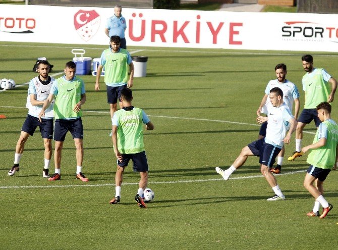 A Milli Futbol Takımı, Karadağ Maçı Hazırlıkları Tamamladı